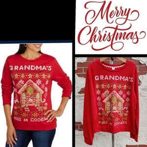 Large CHRISTMAS Grandma's HUGS OR COOKIES sweater